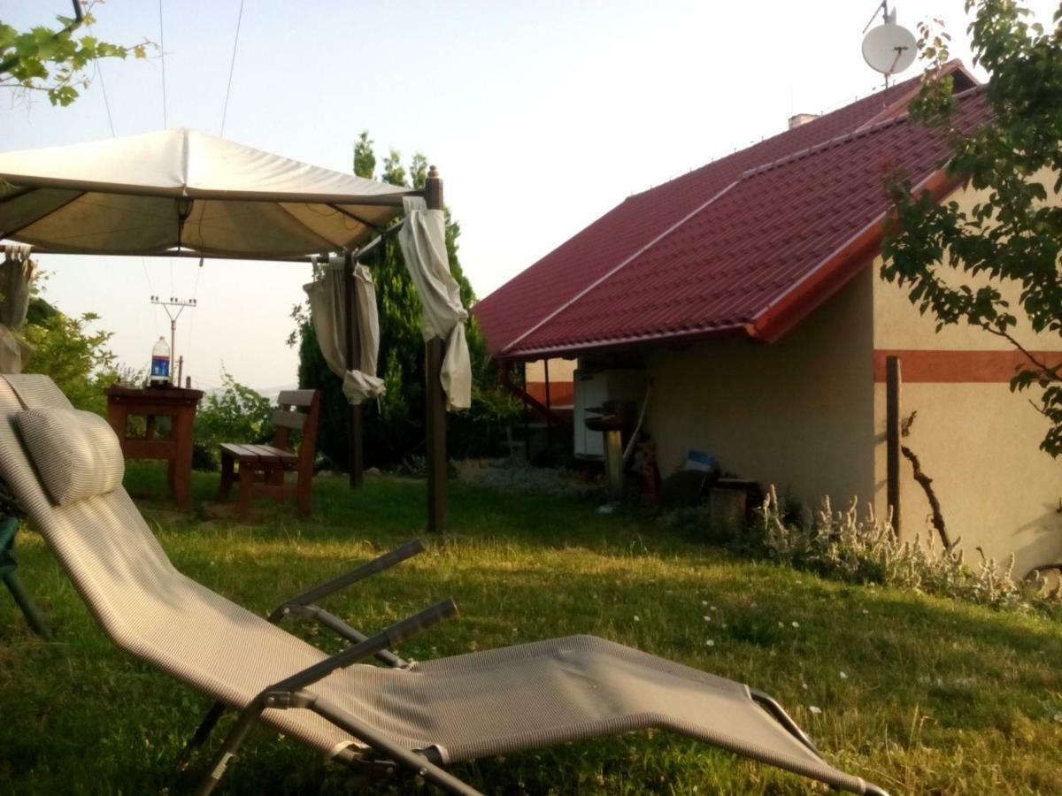 Penzion Nad Jezerem Pavlov Luaran gambar