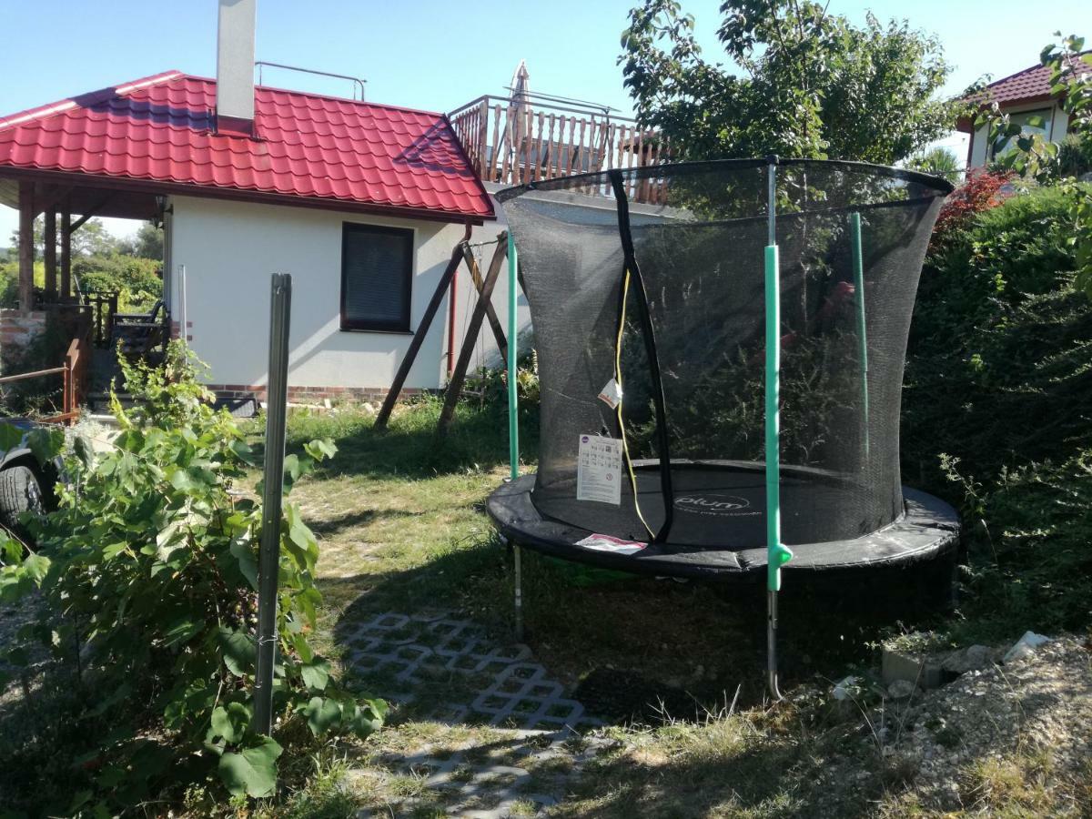 Penzion Nad Jezerem Pavlov Luaran gambar
